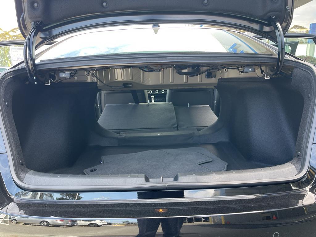new 2025 Honda Civic Hybrid car, priced at $33,100
