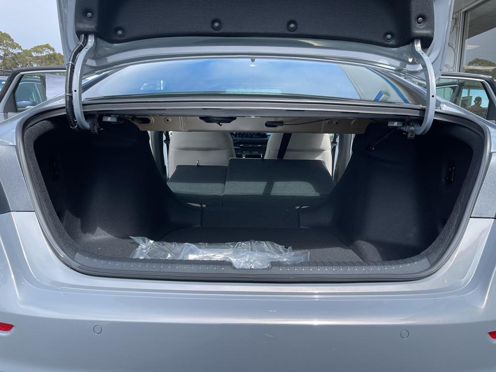 new 2025 Honda Accord Hybrid car, priced at $38,487