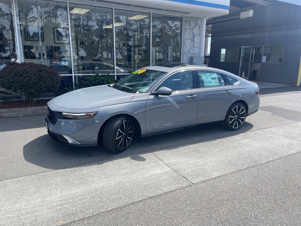 new 2025 Honda Accord Hybrid car, priced at $38,487