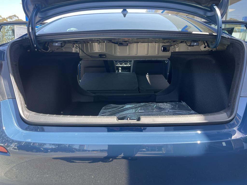 new 2025 Honda Civic Hybrid car, priced at $30,555