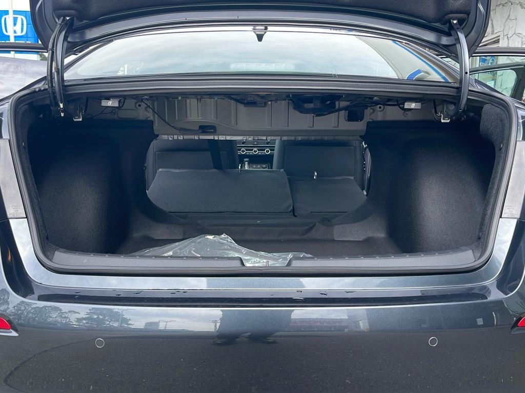 new 2025 Honda Civic Hybrid car, priced at $33,100