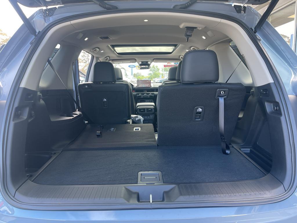 new 2025 Honda Pilot car, priced at $53,650