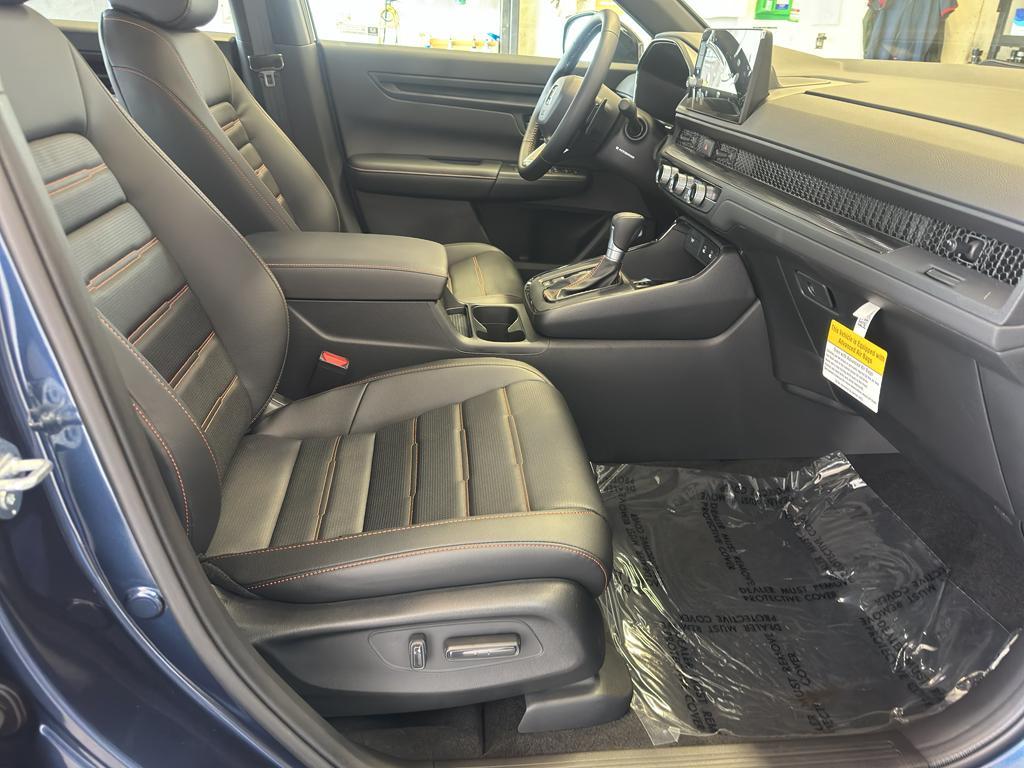 new 2026 Honda CR-V Hybrid car, priced at $41,620