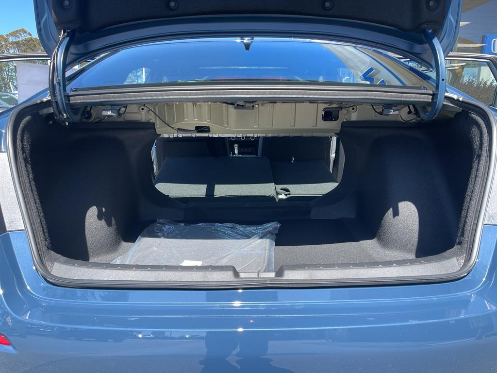 new 2025 Honda Civic Hybrid car, priced at $30,555