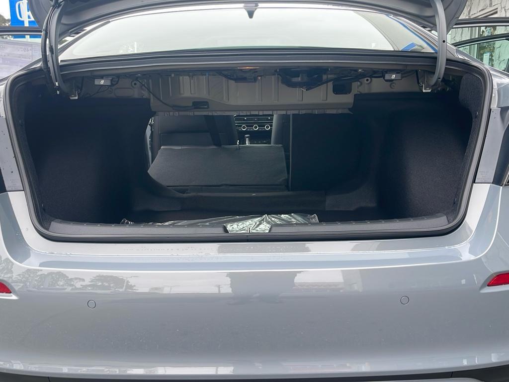 new 2025 Honda Civic Hybrid car, priced at $33,555