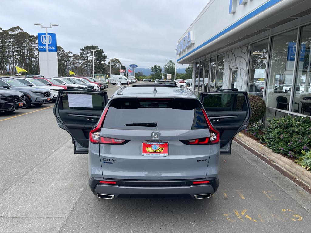 new 2026 Honda CR-V Hybrid car, priced at $42,075