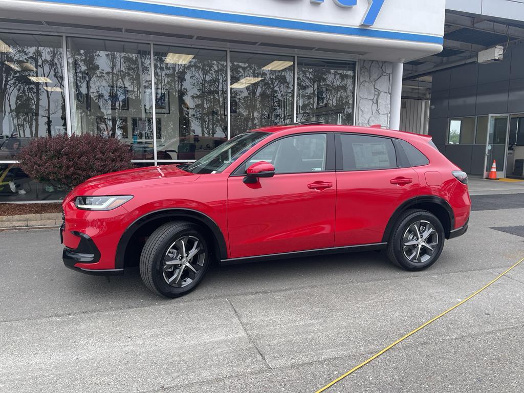 new 2025 Honda HR-V car, priced at $32,395