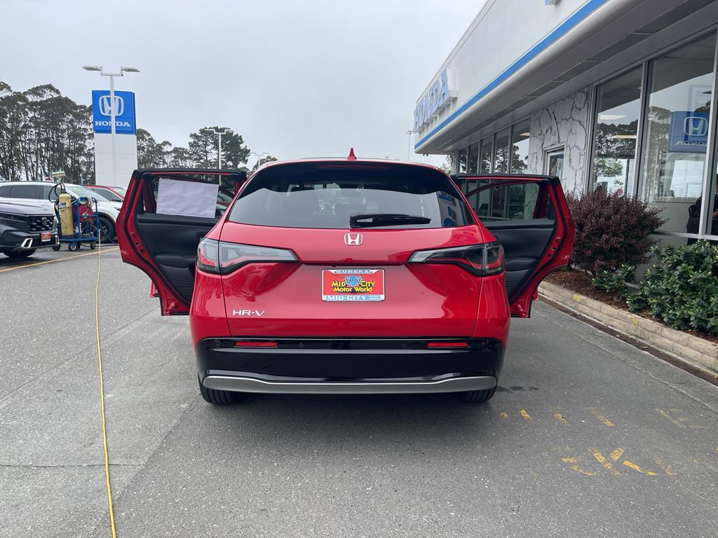 new 2025 Honda HR-V car, priced at $32,395