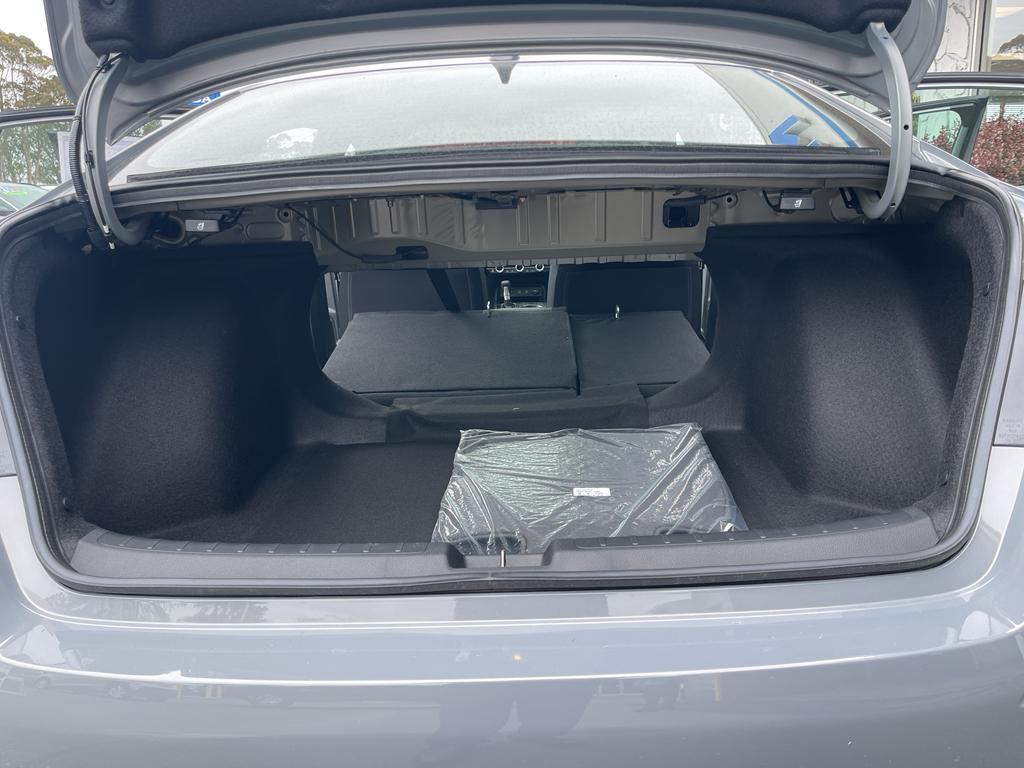 new 2025 Honda Civic Hybrid car, priced at $30,555