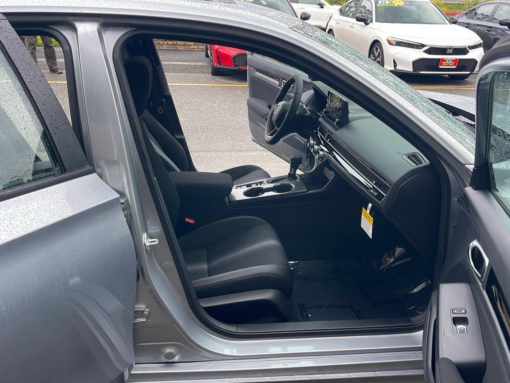 new 2025 Honda Civic Hybrid car, priced at $30,100