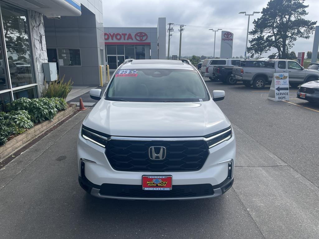 new 2025 Honda Pilot car, priced at $50,505