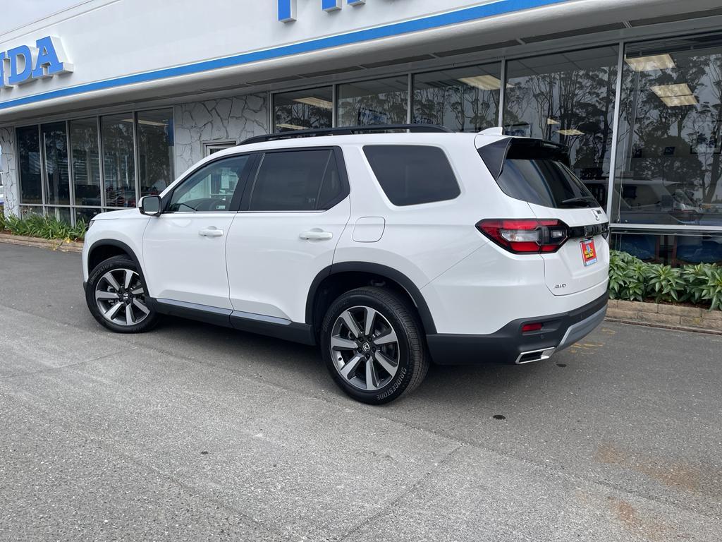 new 2025 Honda Pilot car, priced at $50,505