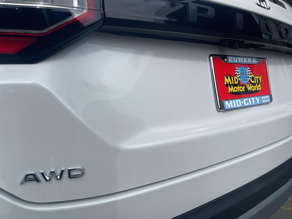 new 2025 Honda Pilot car, priced at $50,505