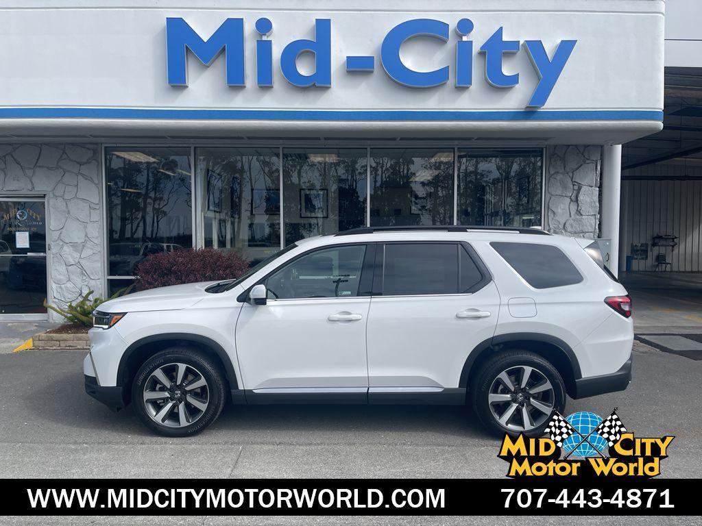 new 2025 Honda Pilot car, priced at $51,505