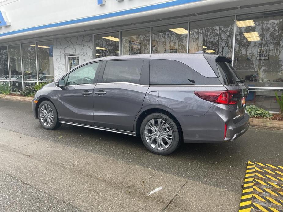 new 2025 Honda Odyssey car, priced at $48,005