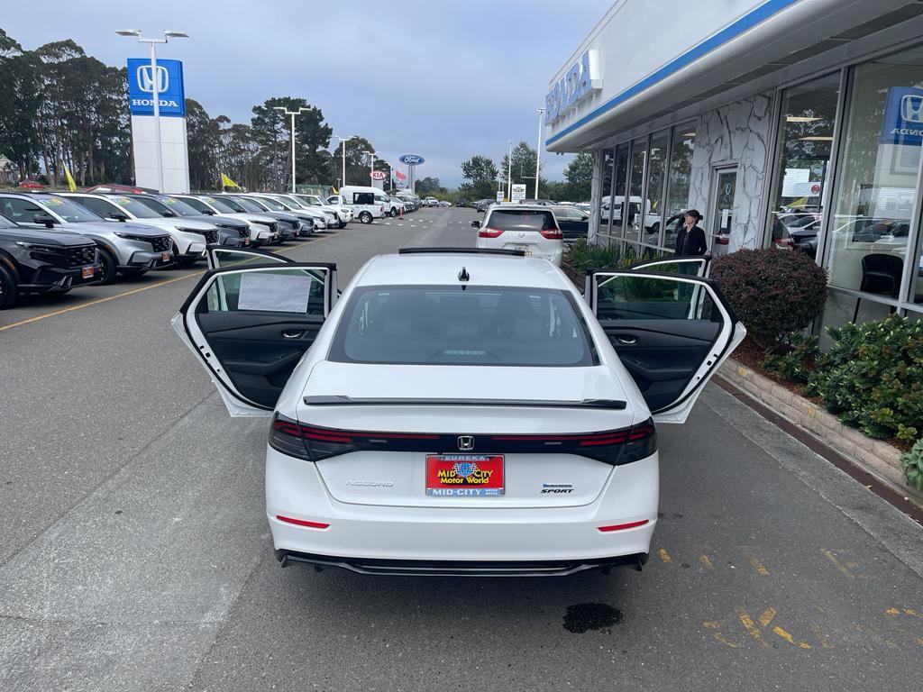 new 2025 Honda Accord Hybrid car, priced at $36,980