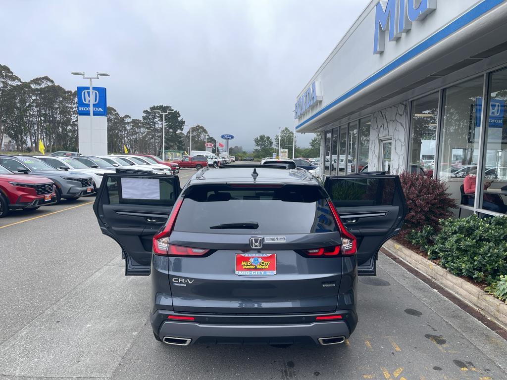 new 2025 Honda CR-V Hybrid car, priced at $42,495
