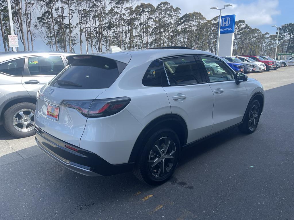 new 2025 Honda HR-V car, priced at $32,850