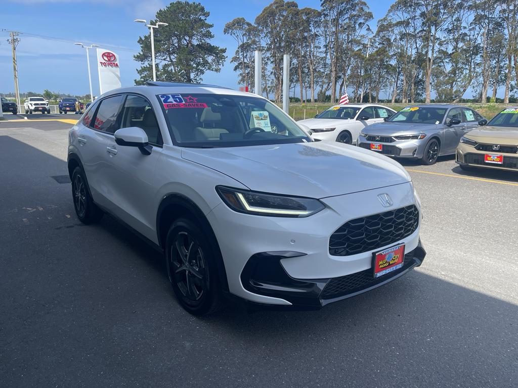 new 2025 Honda HR-V car, priced at $32,850