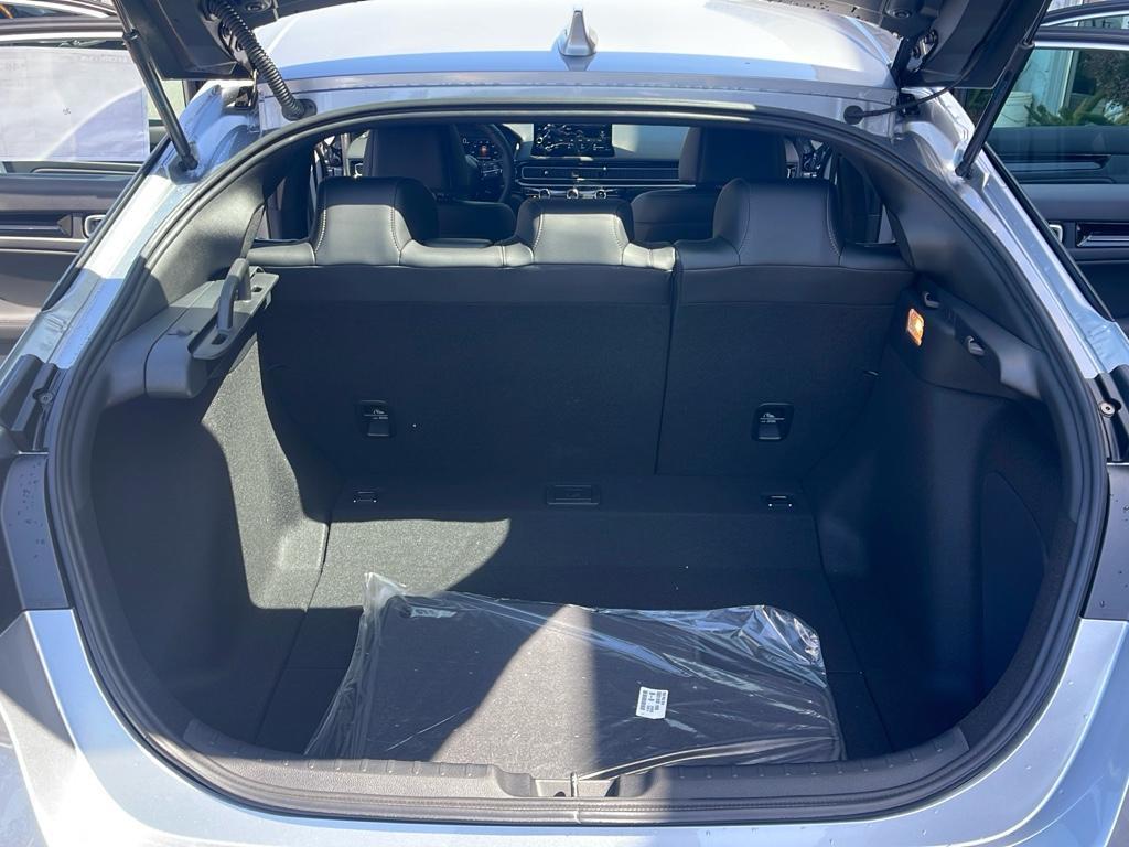 new 2025 Honda Civic Hybrid car, priced at $34,300
