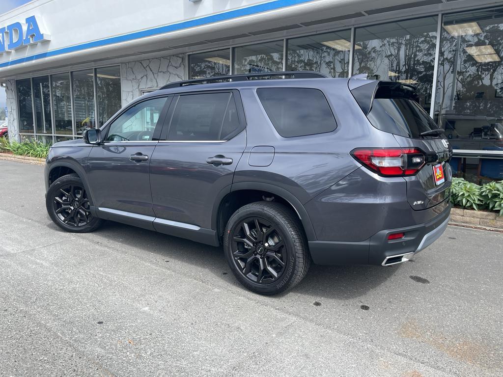 new 2025 Honda Pilot car, priced at $52,950