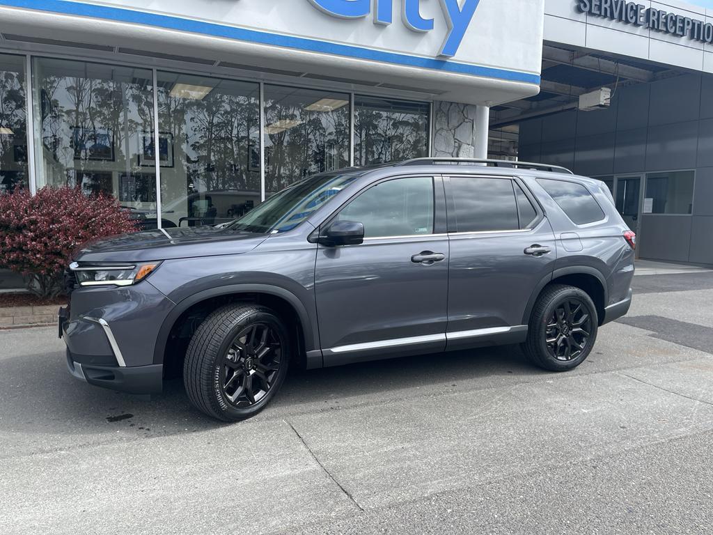 new 2025 Honda Pilot car, priced at $52,950