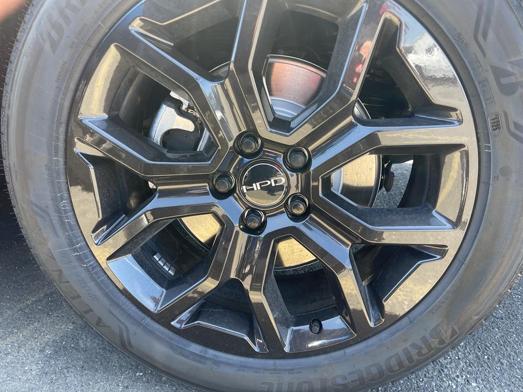 new 2025 Honda Pilot car, priced at $52,950