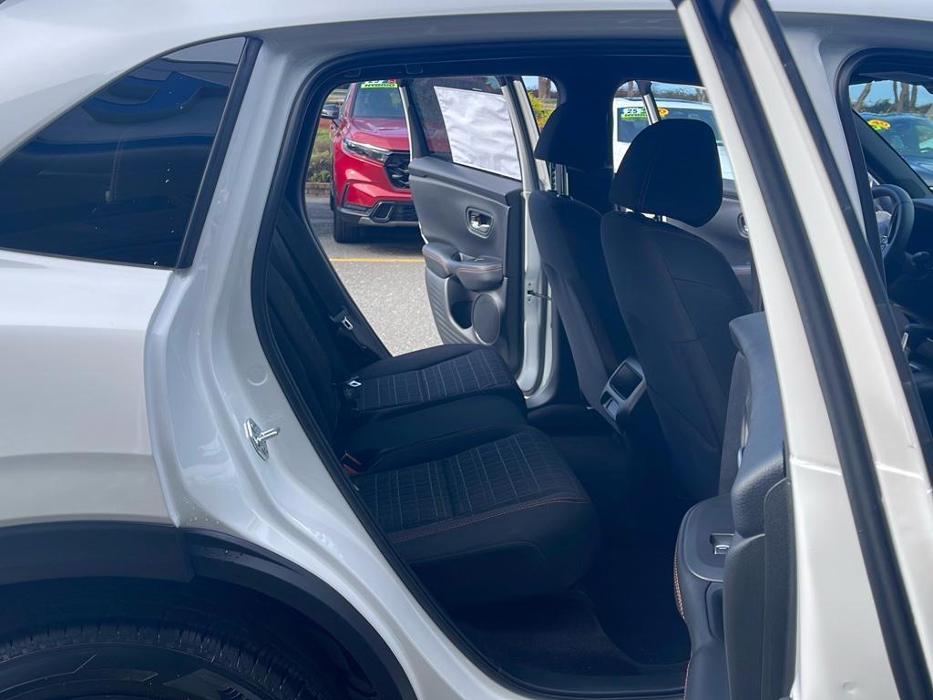 new 2025 Honda HR-V car, priced at $30,850