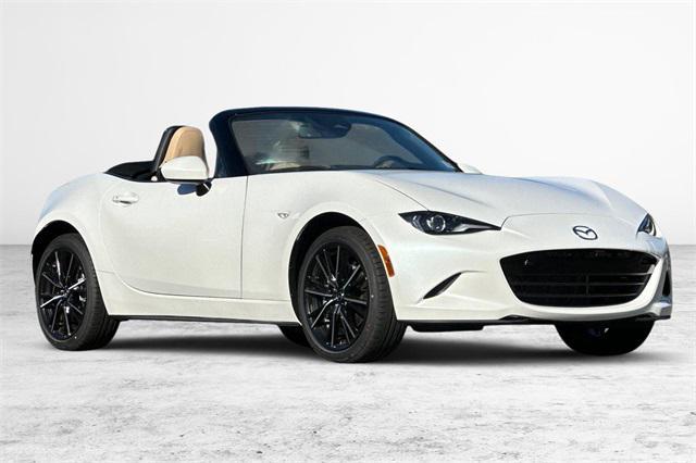 new 2024 Mazda MX-5 Miata car