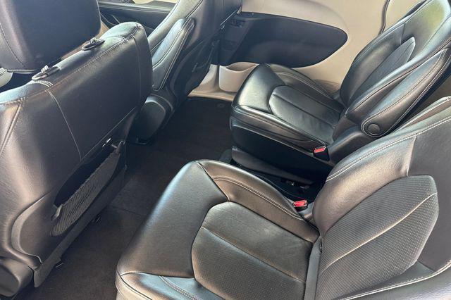 used 2022 Chrysler Pacifica Hybrid car, priced at $21,689