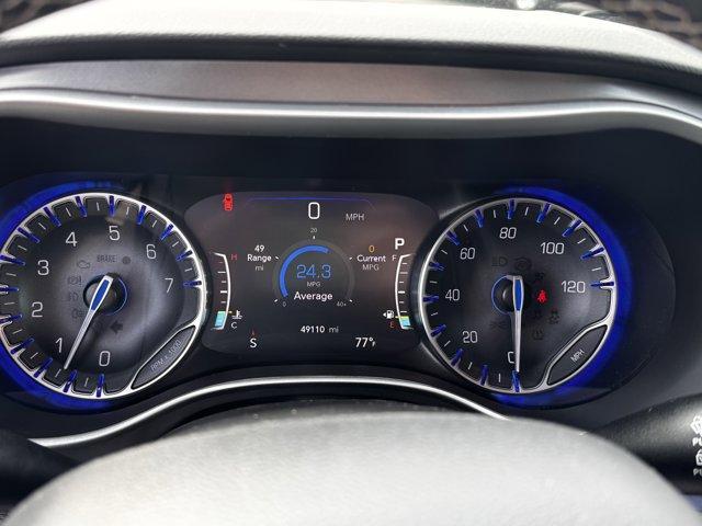 used 2024 Chrysler Pacifica car, priced at $31,875