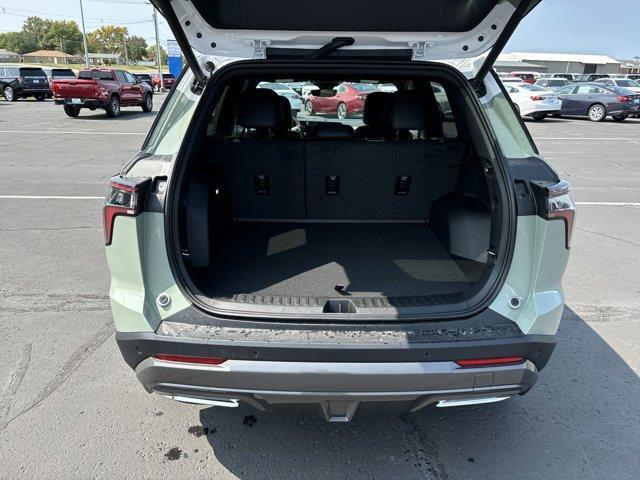 new 2025 Chevrolet Equinox car