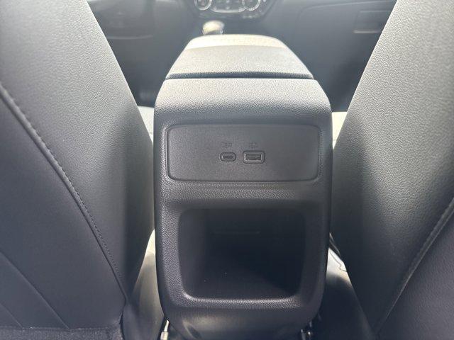 new 2025 Chevrolet Trax car