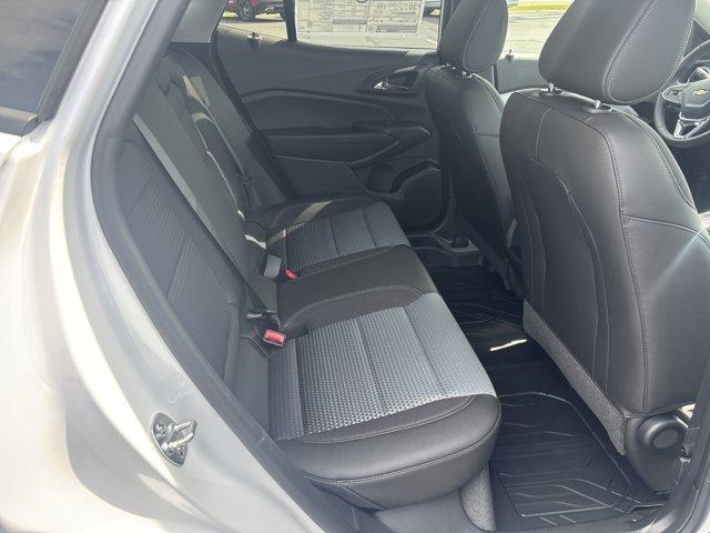 new 2025 Chevrolet Trax car
