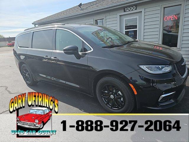 used 2022 Chrysler Pacifica car, priced at $26,555
