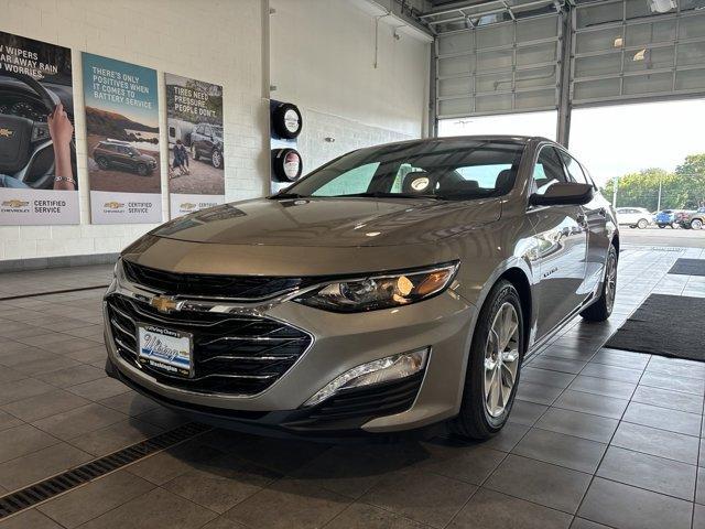 new 2025 Chevrolet Malibu car, priced at $28,995