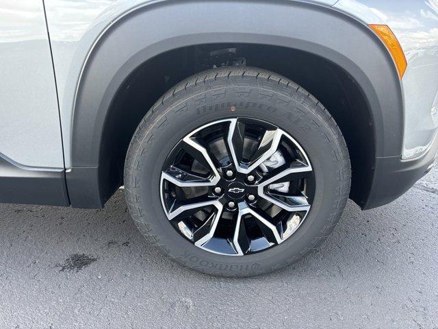 new 2025 Chevrolet TrailBlazer car, priced at $29,835