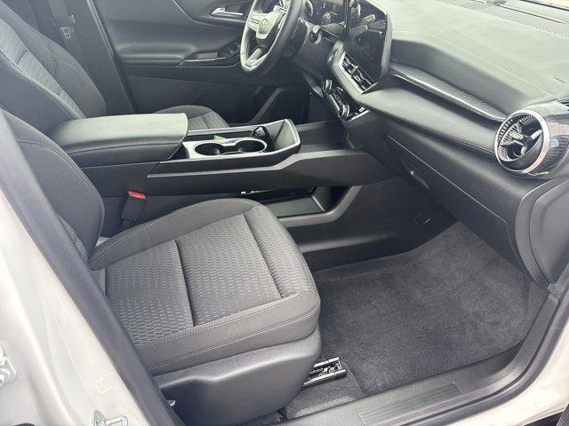 used 2025 Chevrolet Equinox car