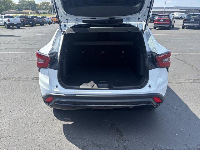 new 2025 Chevrolet Trax car, priced at $26,495