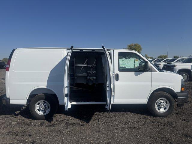 new 2025 Chevrolet Express 2500 car