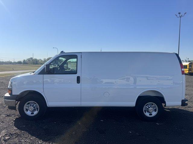 new 2025 Chevrolet Express 2500 car