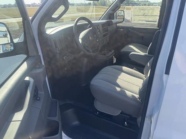 new 2025 Chevrolet Express 2500 car