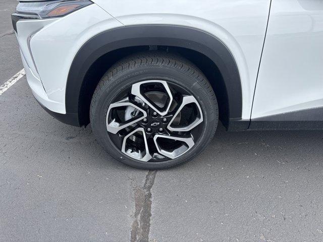 new 2025 Chevrolet Trax car, priced at $25,995