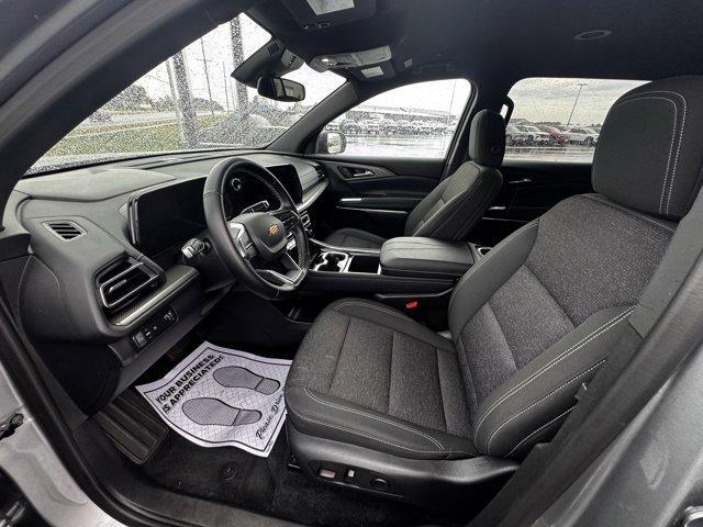 used 2025 Chevrolet Traverse car, priced at $35,555