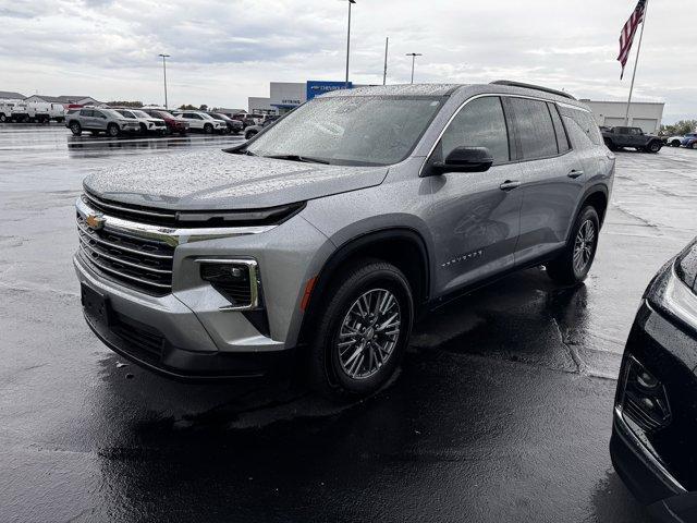used 2025 Chevrolet Traverse car, priced at $35,555