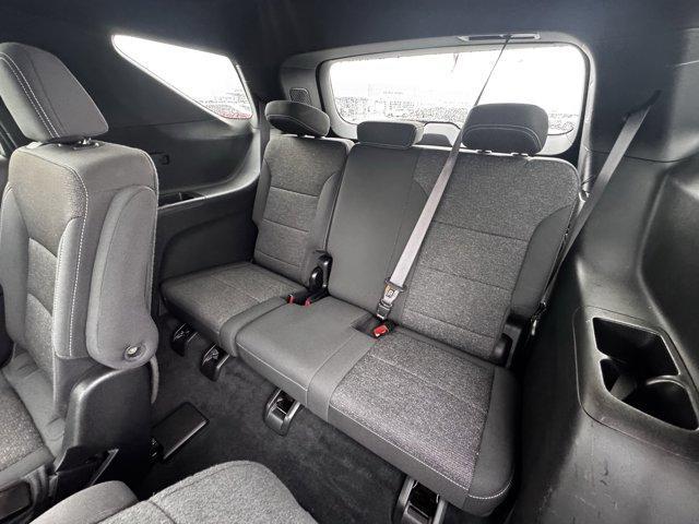 used 2025 Chevrolet Traverse car, priced at $35,555