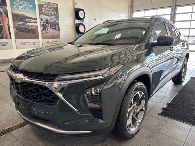 new 2025 Chevrolet Trax car