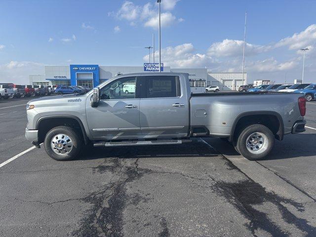 new 2025 Chevrolet Silverado 3500 car