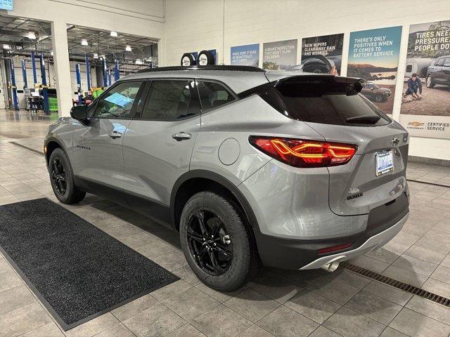 new 2025 Chevrolet Blazer car