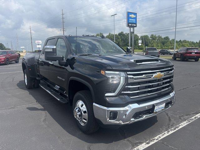 new 2025 Chevrolet Silverado 3500 car